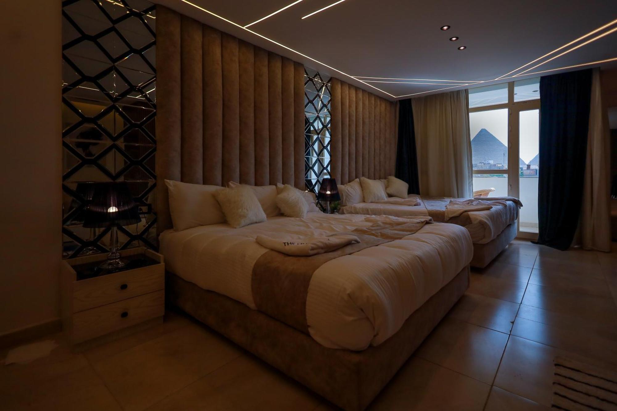 Inn The Muse Pyramids *