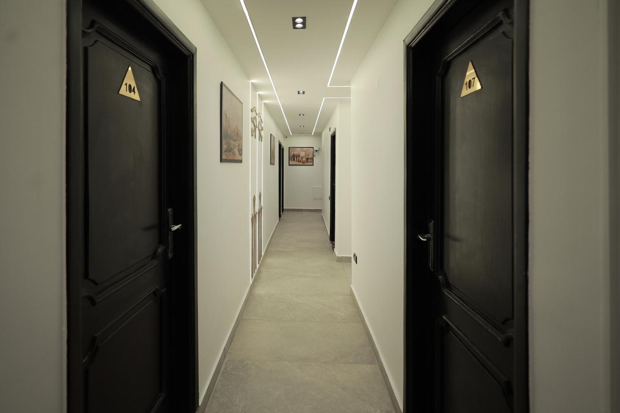 The Muse Pyramids Inn *